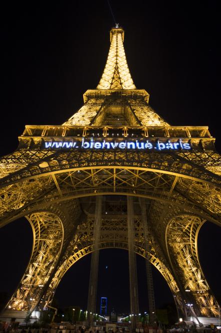 tour eiffel de nuit extension .paris