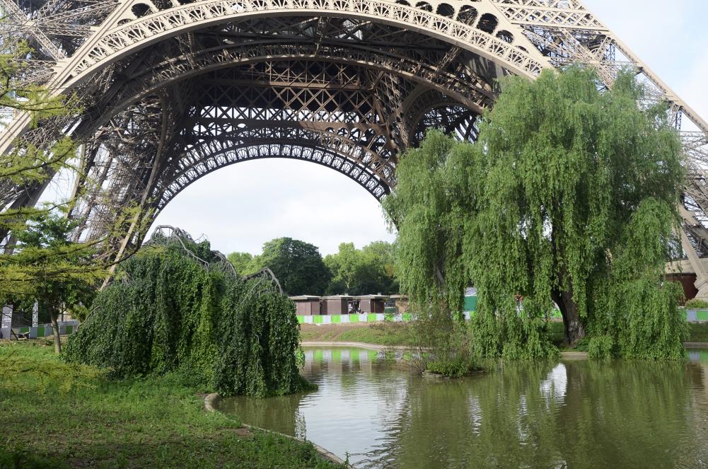 jardin tour eiffel