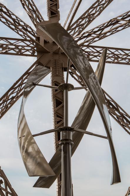 eolienne de la tour eiffel 