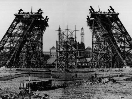 construction tour Eiffel