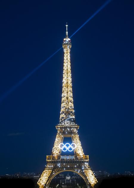 1-Tour-Eiffel-JO-2024-Format-5X7©-Carlos-AYESTA.jpg